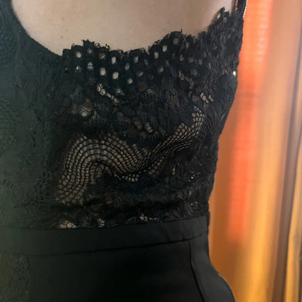 IRIS Black Lace Midi Dress - Picture 6 of 10